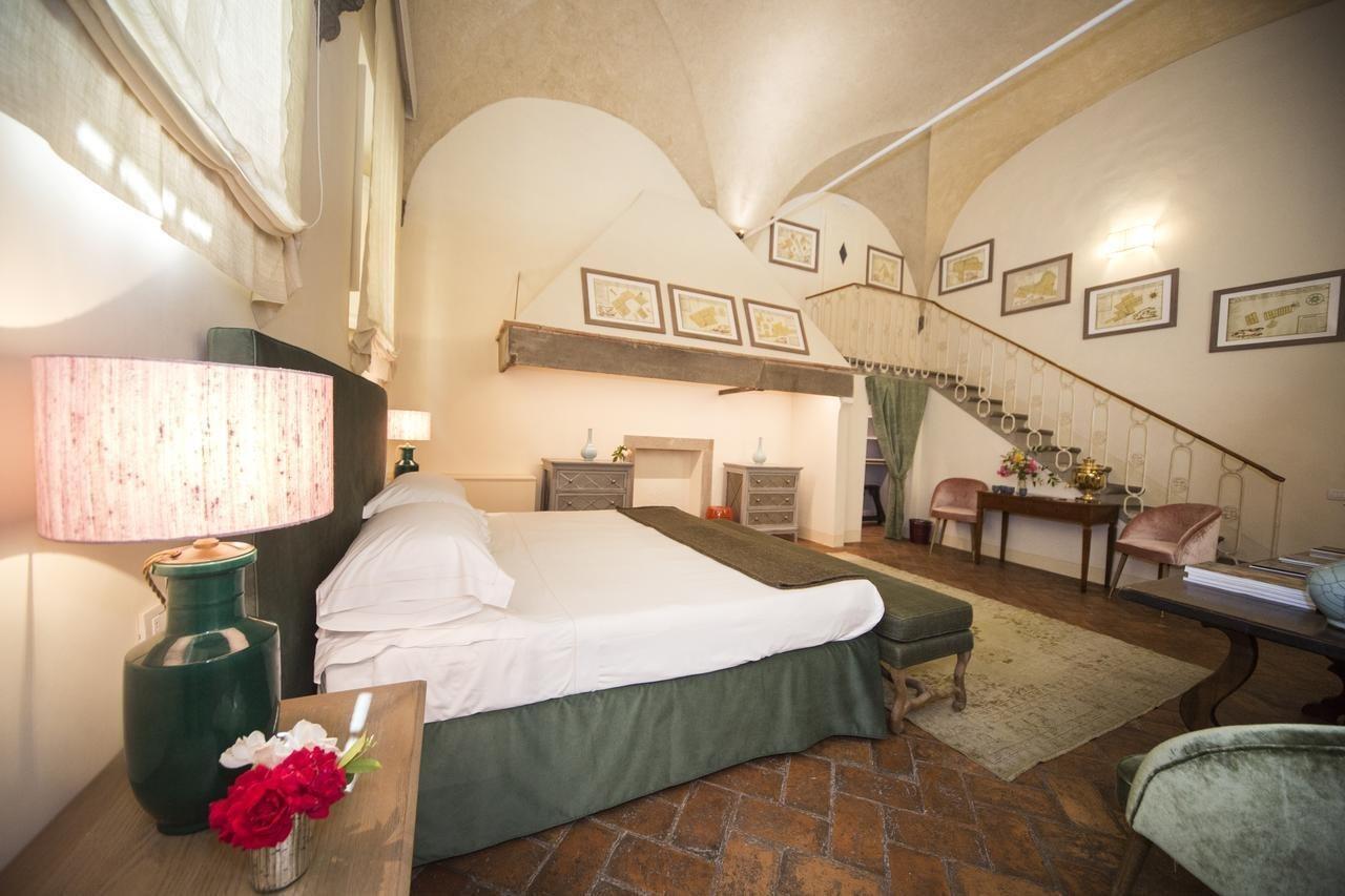 Al Palazzo Del Marchese Di Camugliano Residenza D'epoca Hotel Florenz