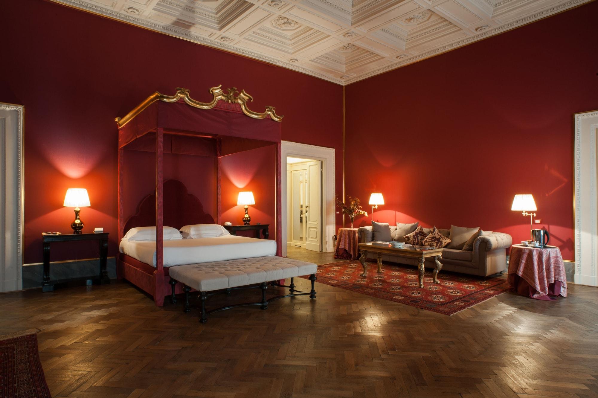Al Palazzo Del Marchese Di Camugliano Residenza D'epoca Hotel Florenz