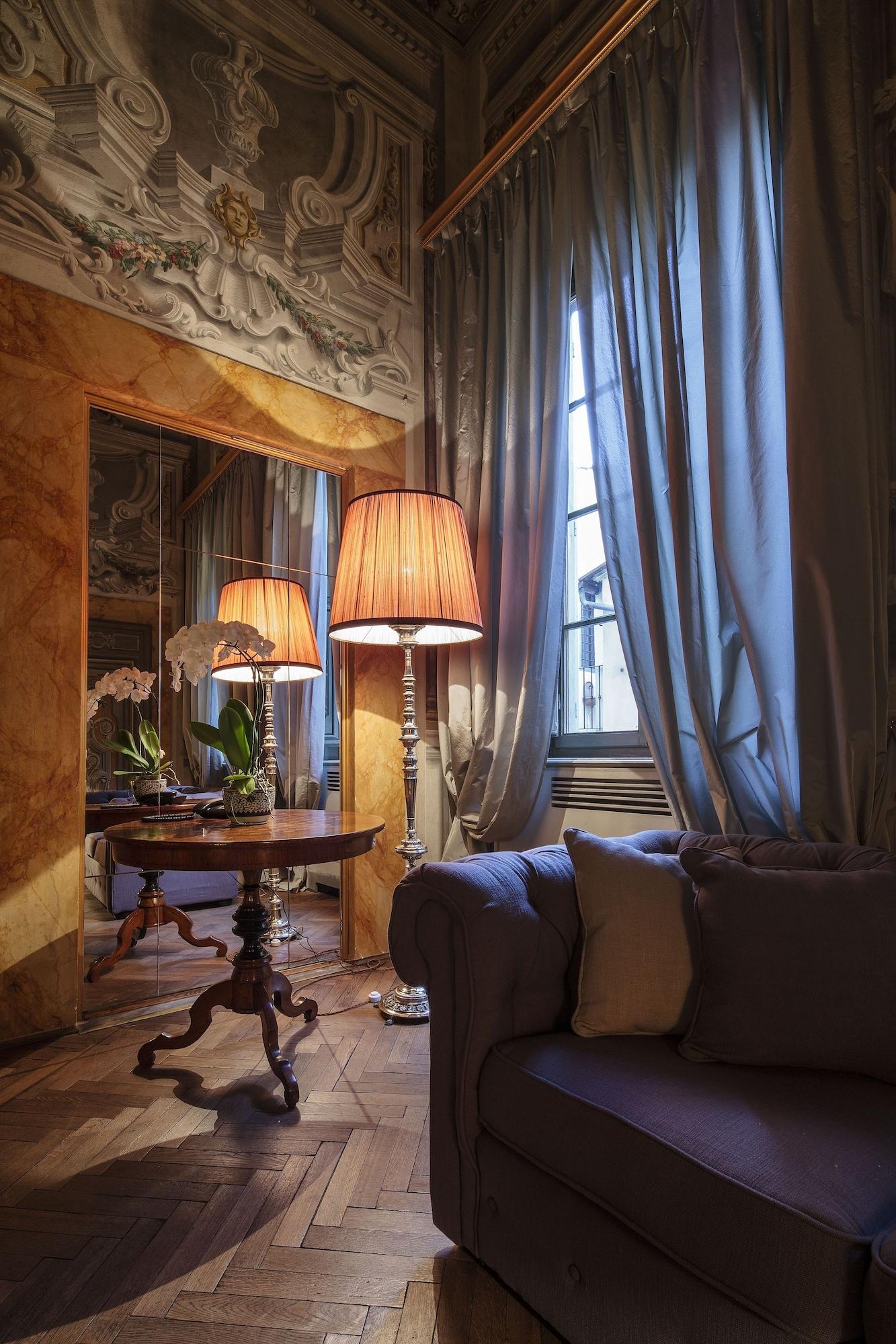 Al Palazzo Del Marchese Di Camugliano Residenza D'epoca Hotel Florenz