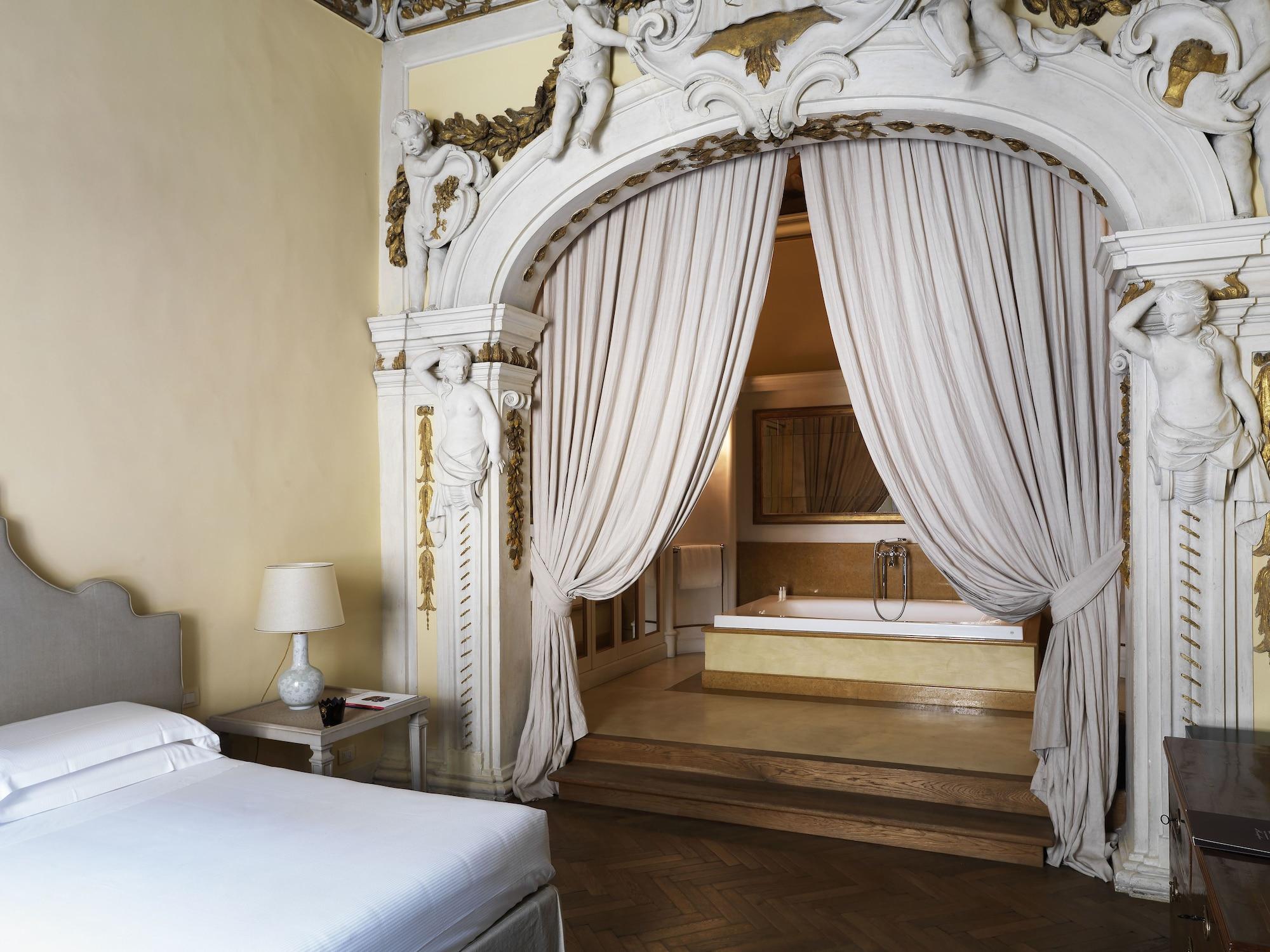 Al Palazzo Del Marchese Di Camugliano Residenza D'epoca Hotel Florenz