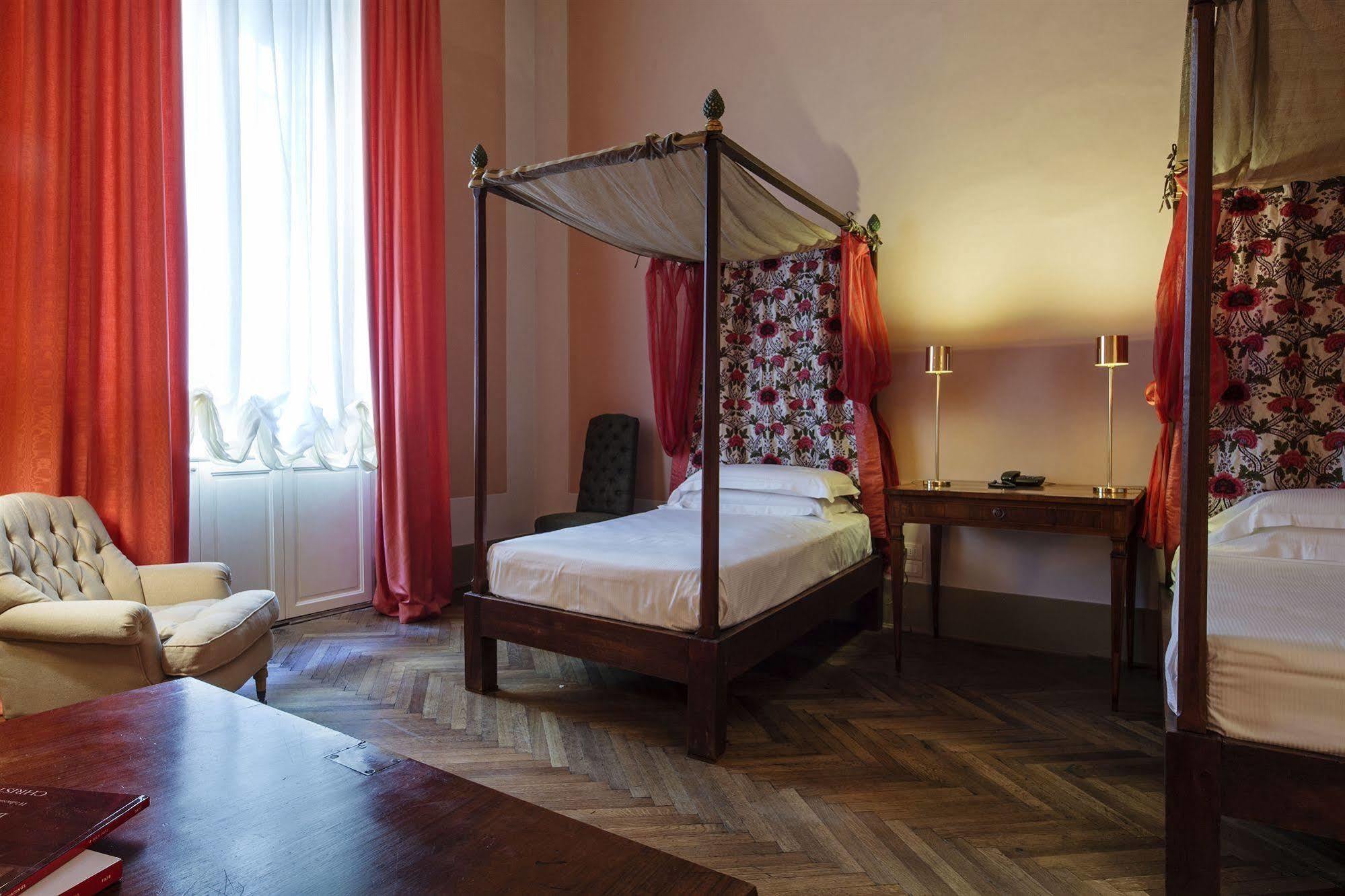 Al Palazzo Del Marchese Di Camugliano Residenza D'epoca 4* Florenz